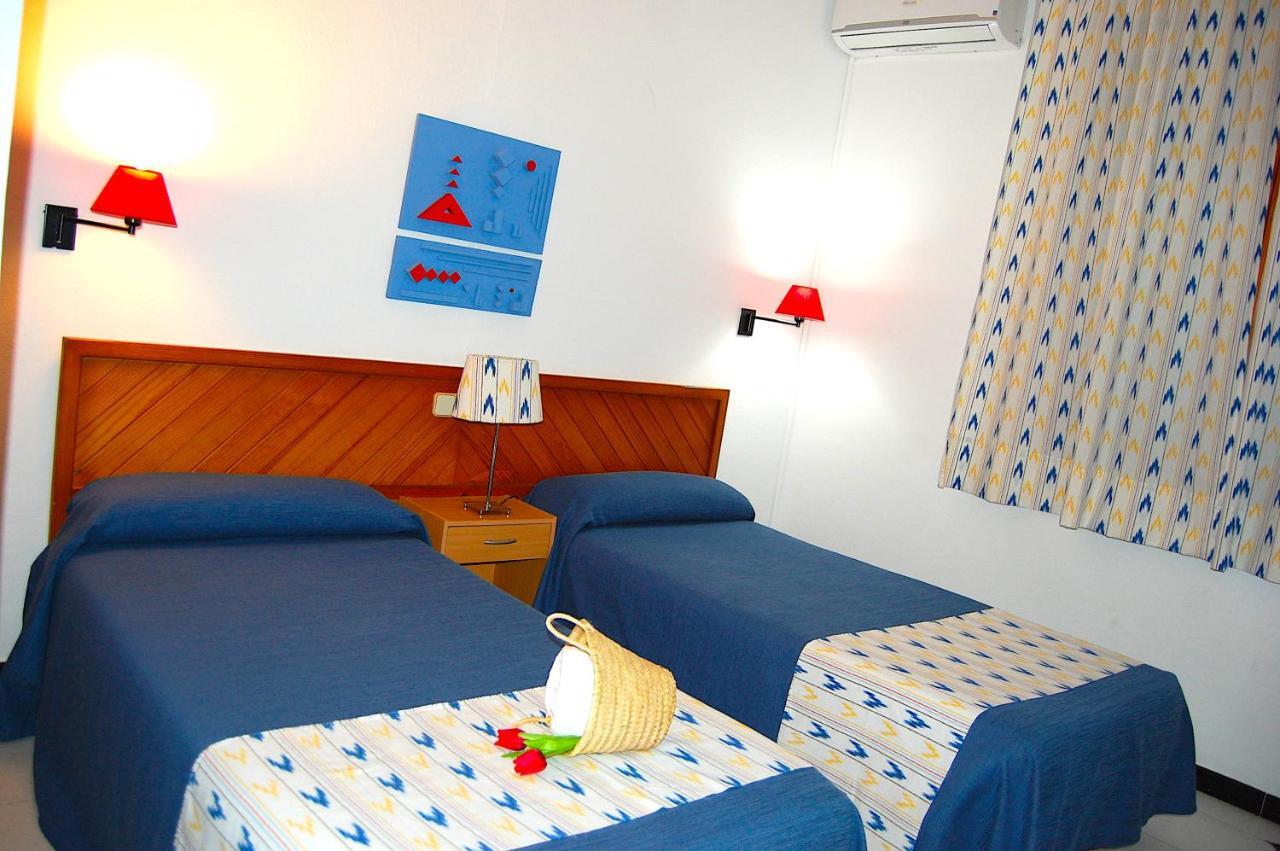 Hostal Ca'N Tiu Alaro Exterior photo